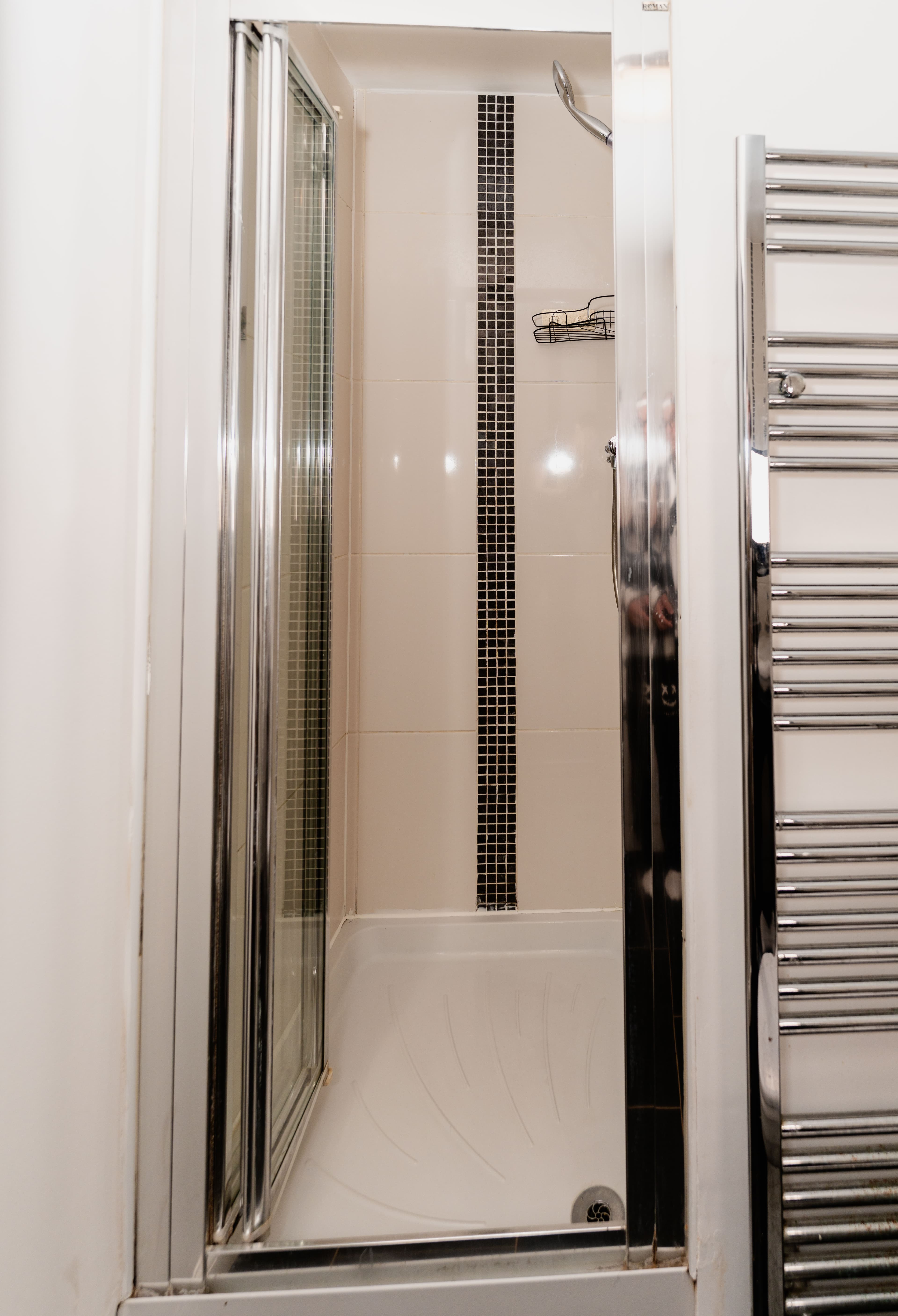 Bathroom at 36 Handley's Elite